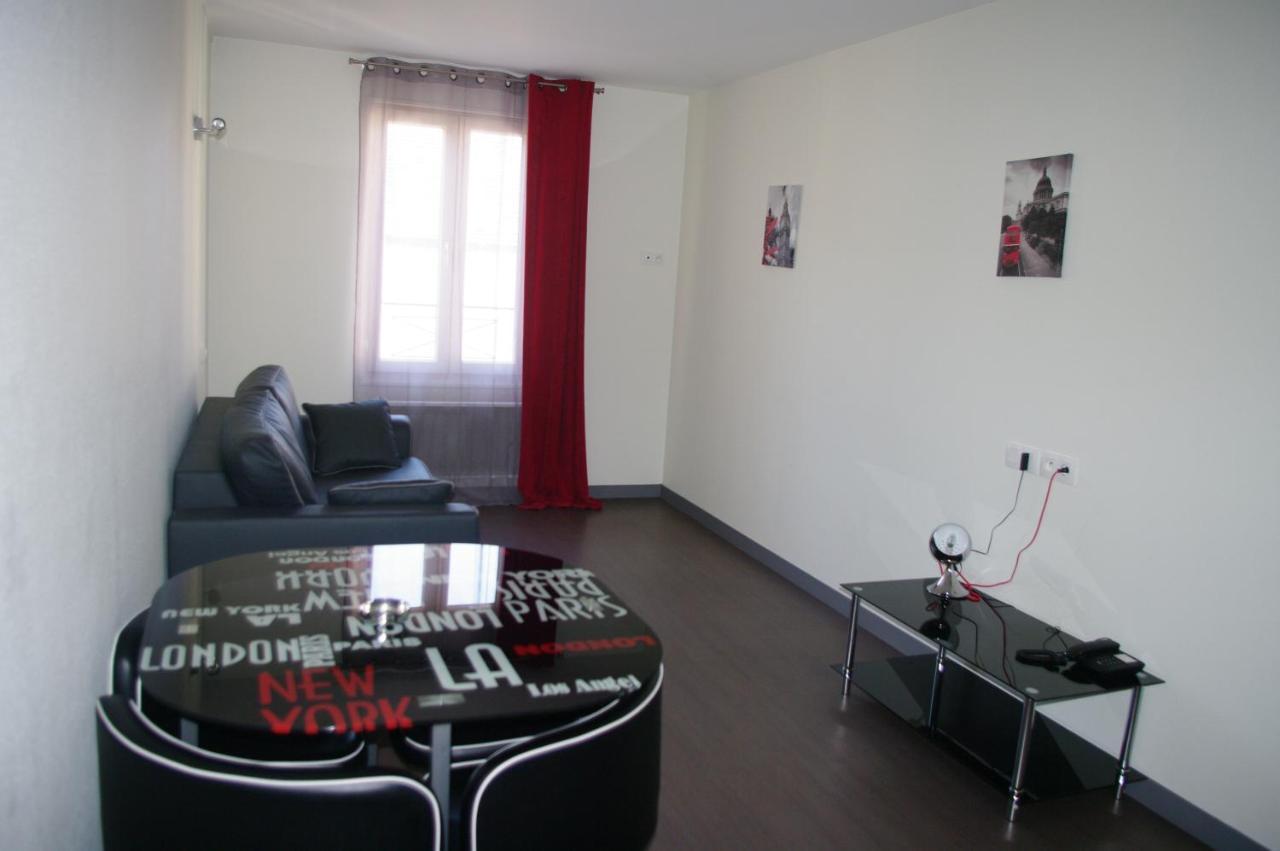 Residence D'Artagnan Montargis Buitenkant foto