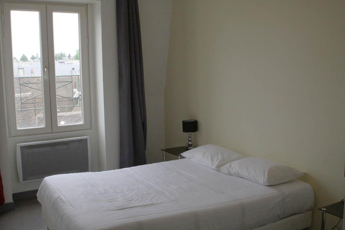 Residence D'Artagnan Montargis Buitenkant foto